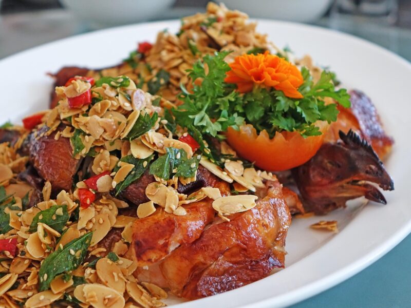 chicken, roasted, meat, food, restaurant, poultry, cuisine, dish, cooked, plate
