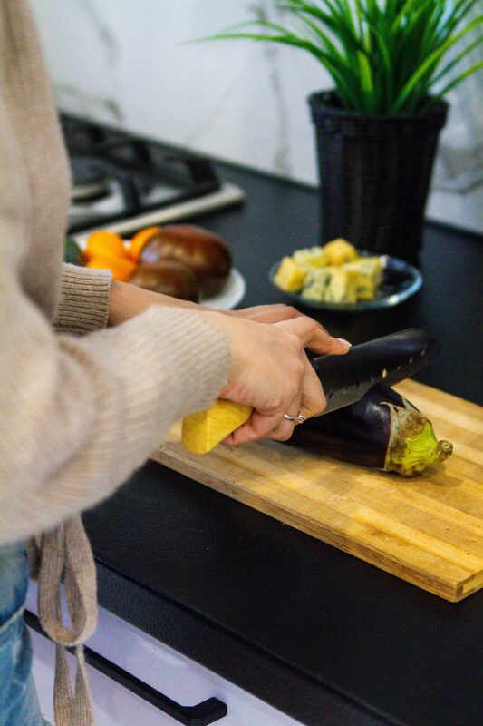kitchen, vegetables, cook, food, dinner, housewife, cutting, knife, aubergine, eggplant, kitchen, kitchen, housewife, housewife, housewife, housewife, housewife, aubergine, eggplant
